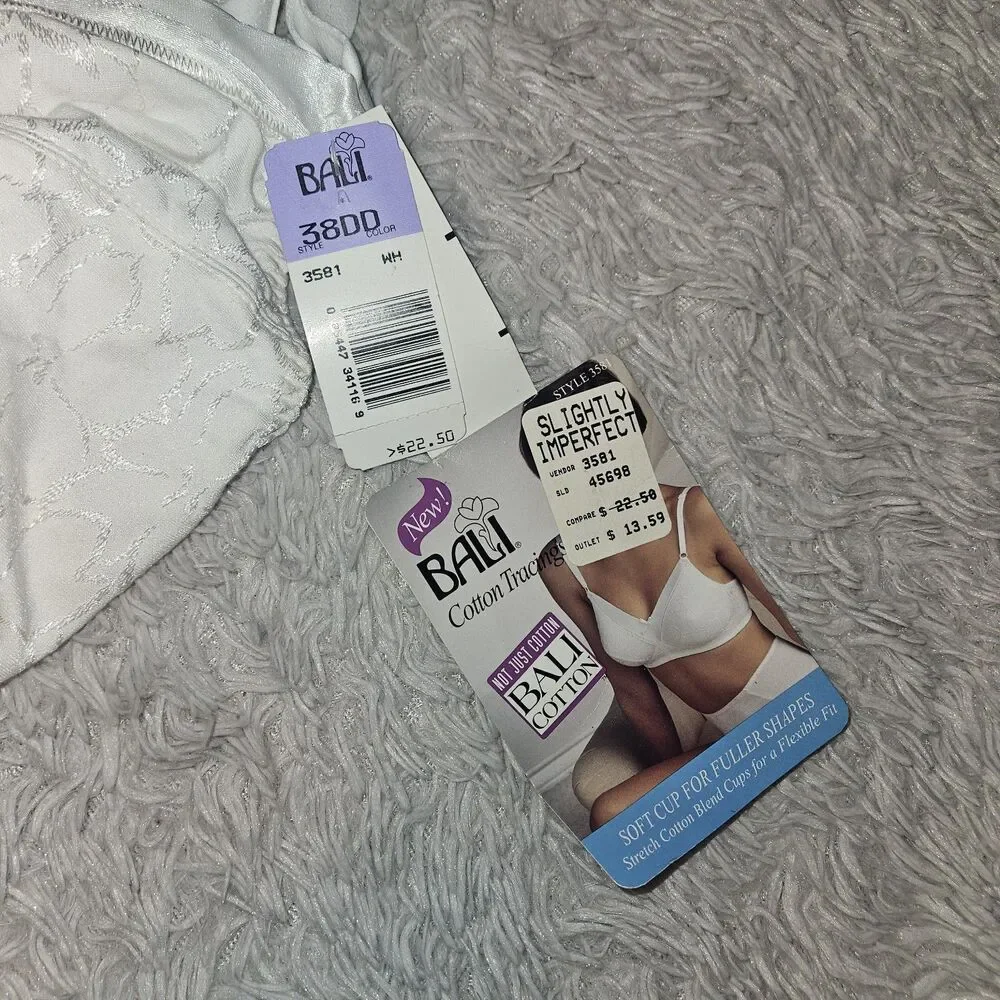 NWT Bali Women's Wirefree Bra Size 38DD White Floral Paisley Print Set of 2 Vtg